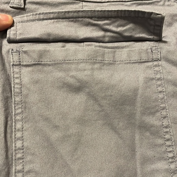 High rise Shorts 3.5” inseam-light blue - Picture 9 of 11